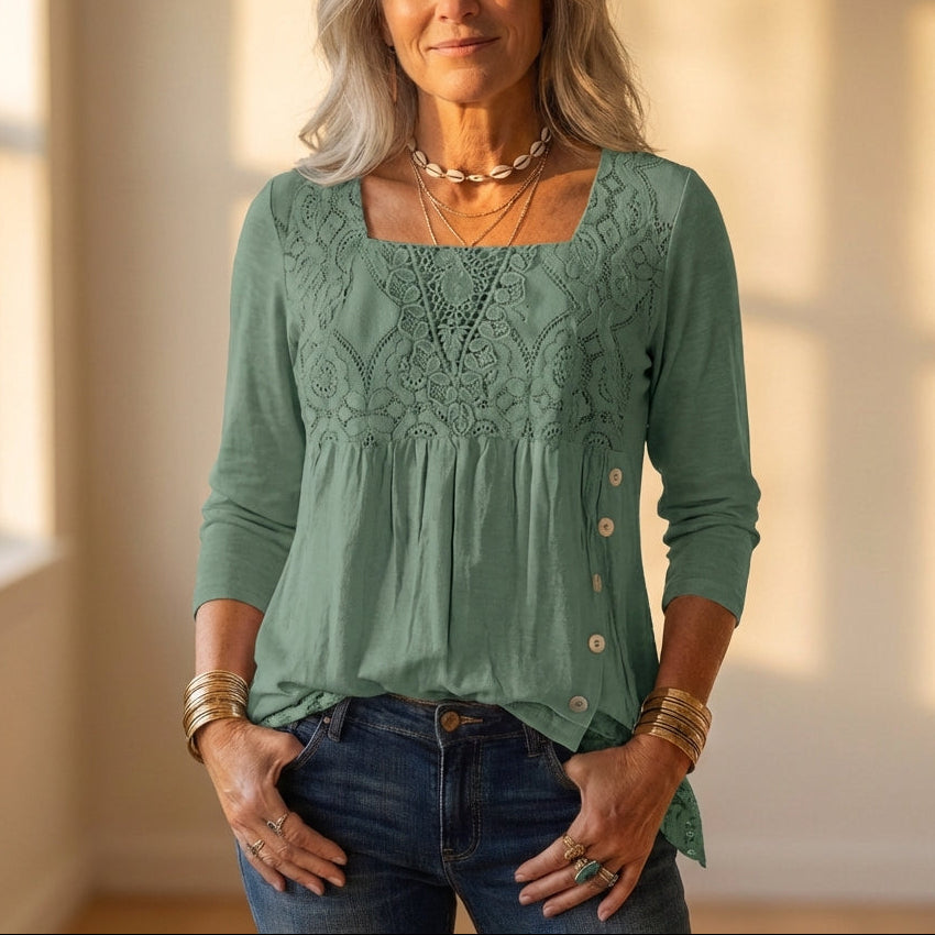 Tunique avec dentelle et détails de boutons