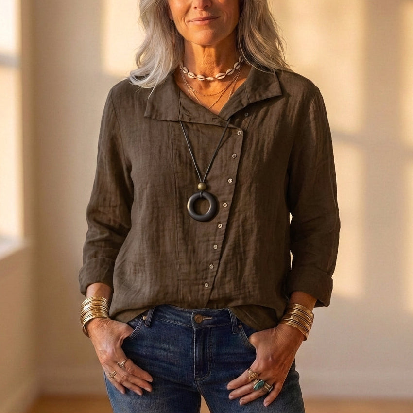 Shirt met kraag en knoop aan de voorkant