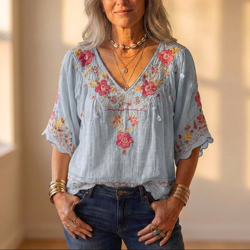 Blouse met bloemenborduurwerk en gehaakte rand