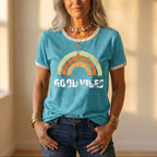 T-shirt met Good Vibes regenboogafbeelding